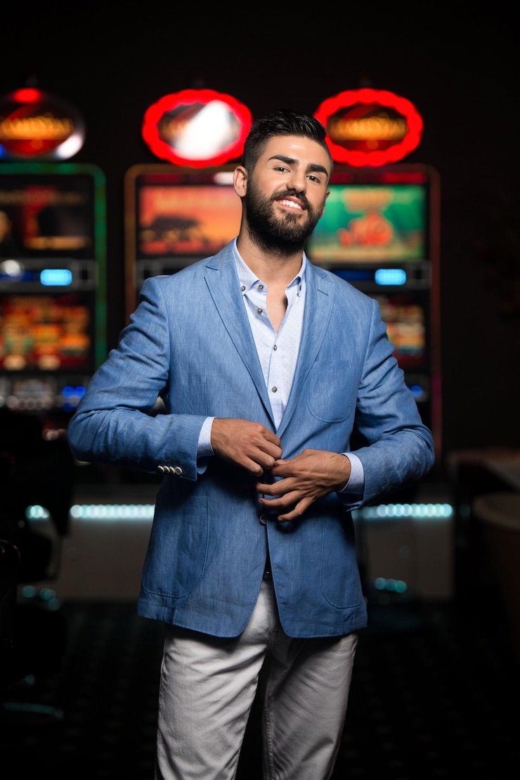 Crazy Time bonus rounds: Coin Flip, Cash Hunt, Pachinko displayed on screen